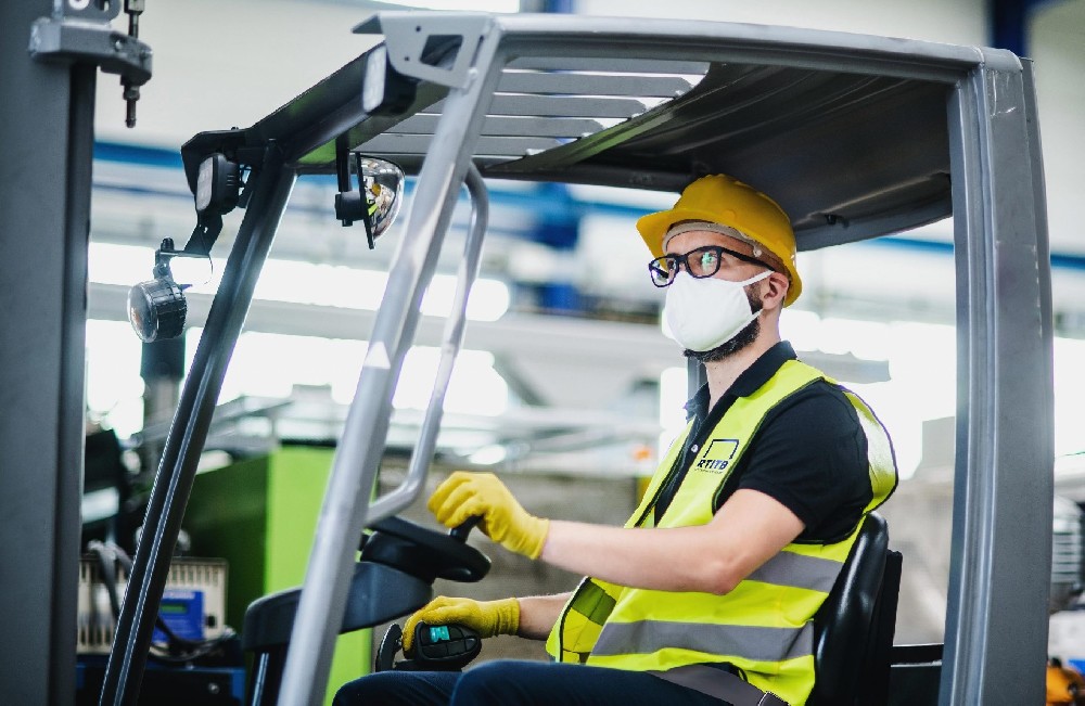 UWB叉車防撞定位預警系統(tǒng)帶來的行業(yè)變化